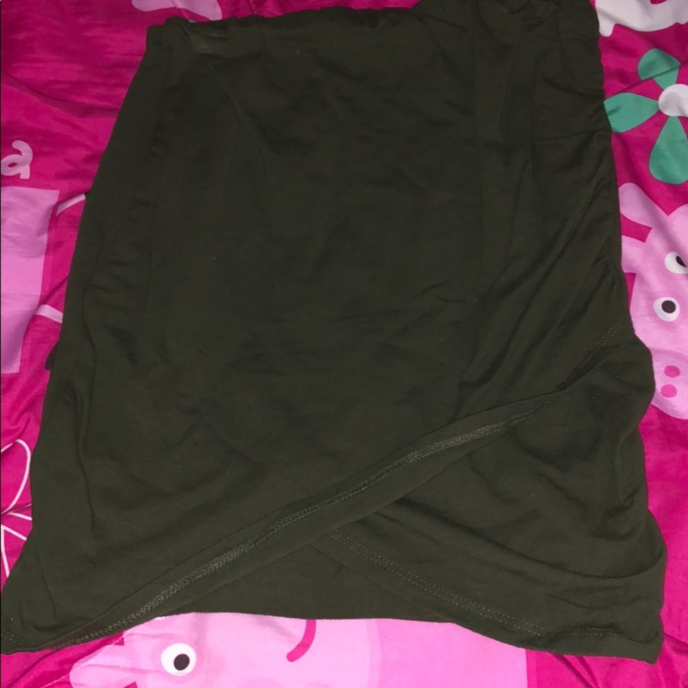 Green crossed pencil skirt